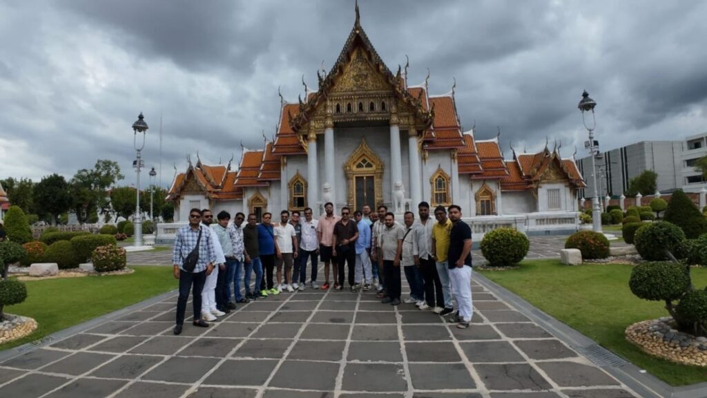 Thailand MICE group tour visiting temple organised by Exotic Travel Spirit